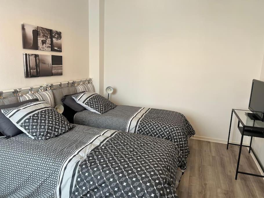 Belle Demeure Medocaine Charme Et Convivialite Apartment Saint-Julien-Beychevelle Exterior photo
